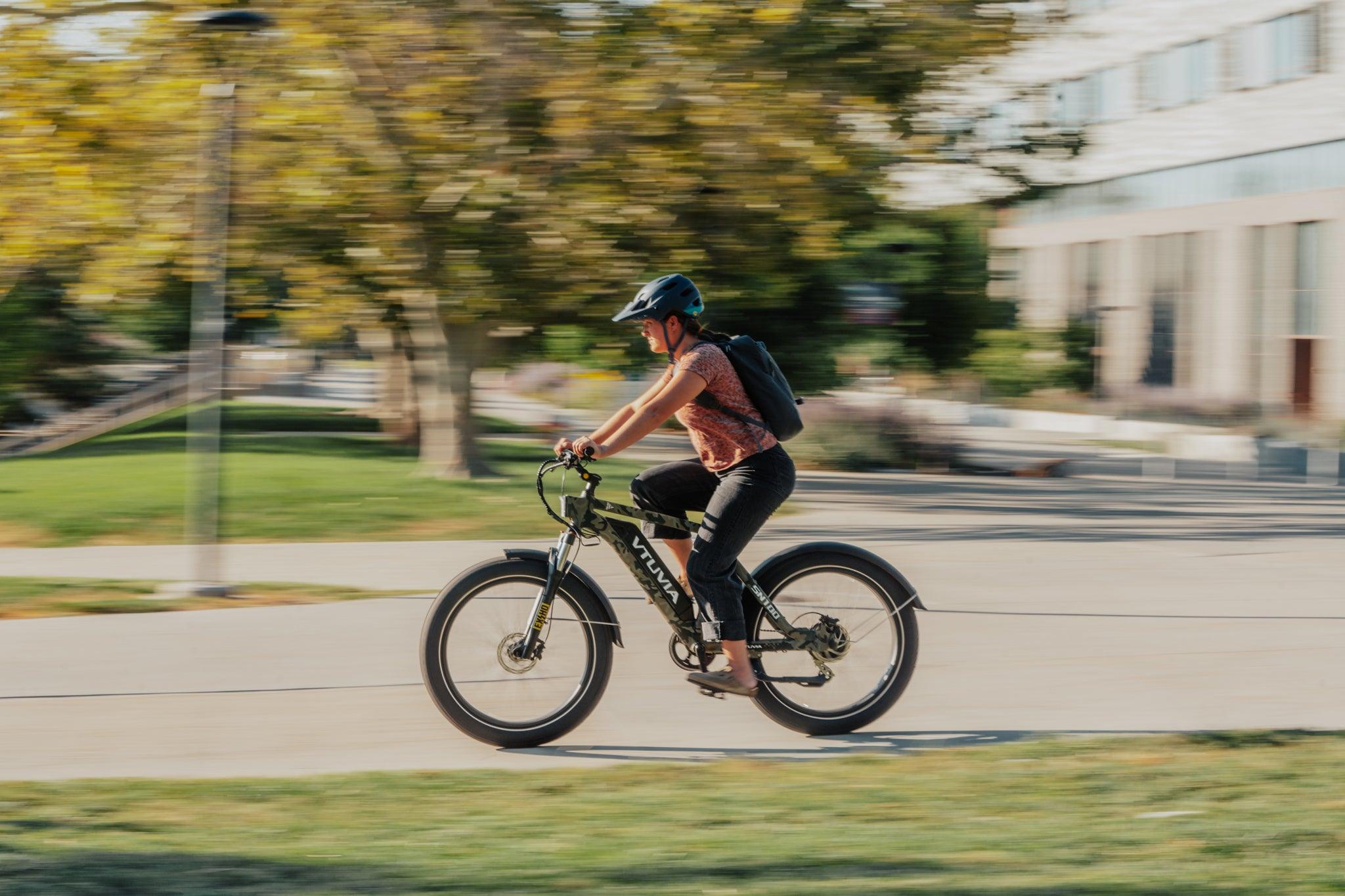 E-Bike vs. Scooter: Which is Right for You?